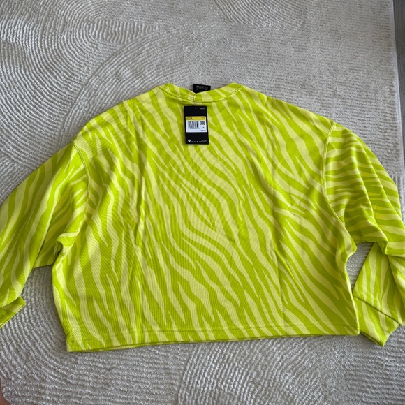 Nike NSW Icon Clash Crewneck Sweatshirt oversized women’s Sz S - Picture 2 of 8